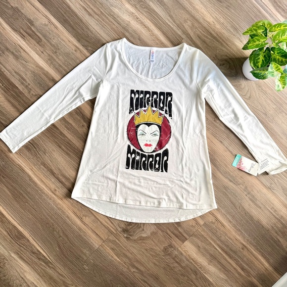 LuLaRoe Disney Snow white Evil Queen "Mirror Mirror" Long Sleeve Tee Size S - Picture 9 of 9